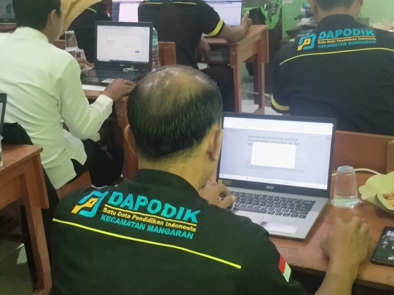 Rapat Rutin Operator DAPODIK